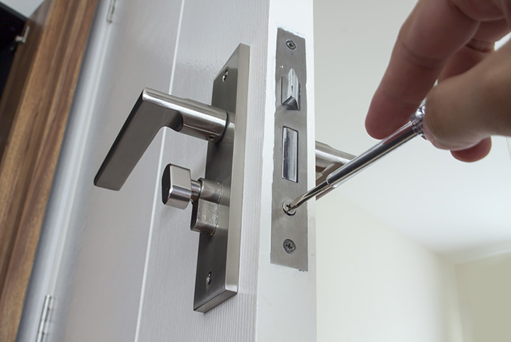Our local locksmiths are able to repair and install door locks for properties in Covent Garden and the local area.